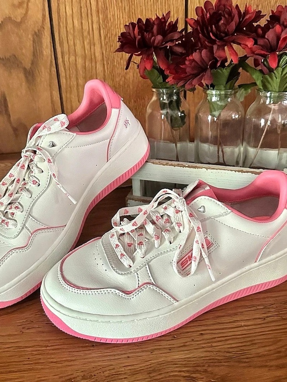 Skechers Sport Court 2.0 - Made With Love White & Pink Sneakers US 6.5